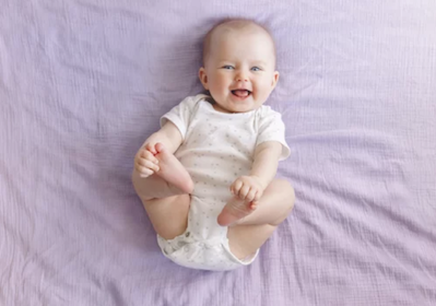 Is it good to use wet wipes for babies?